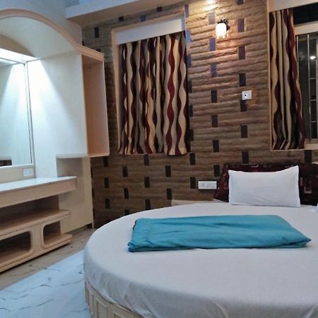 Hotel Blue Bird Colaba Mandve Экстерьер фото