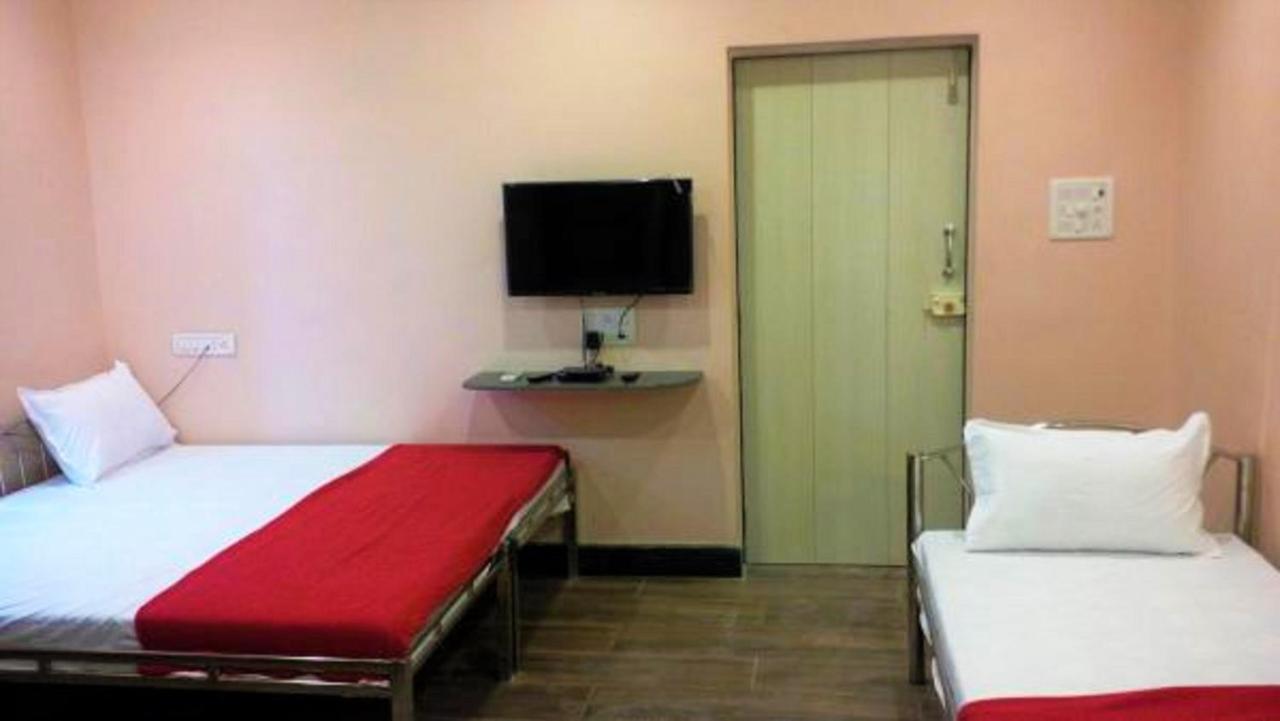 Hotel Blue Bird Colaba Mandve Экстерьер фото