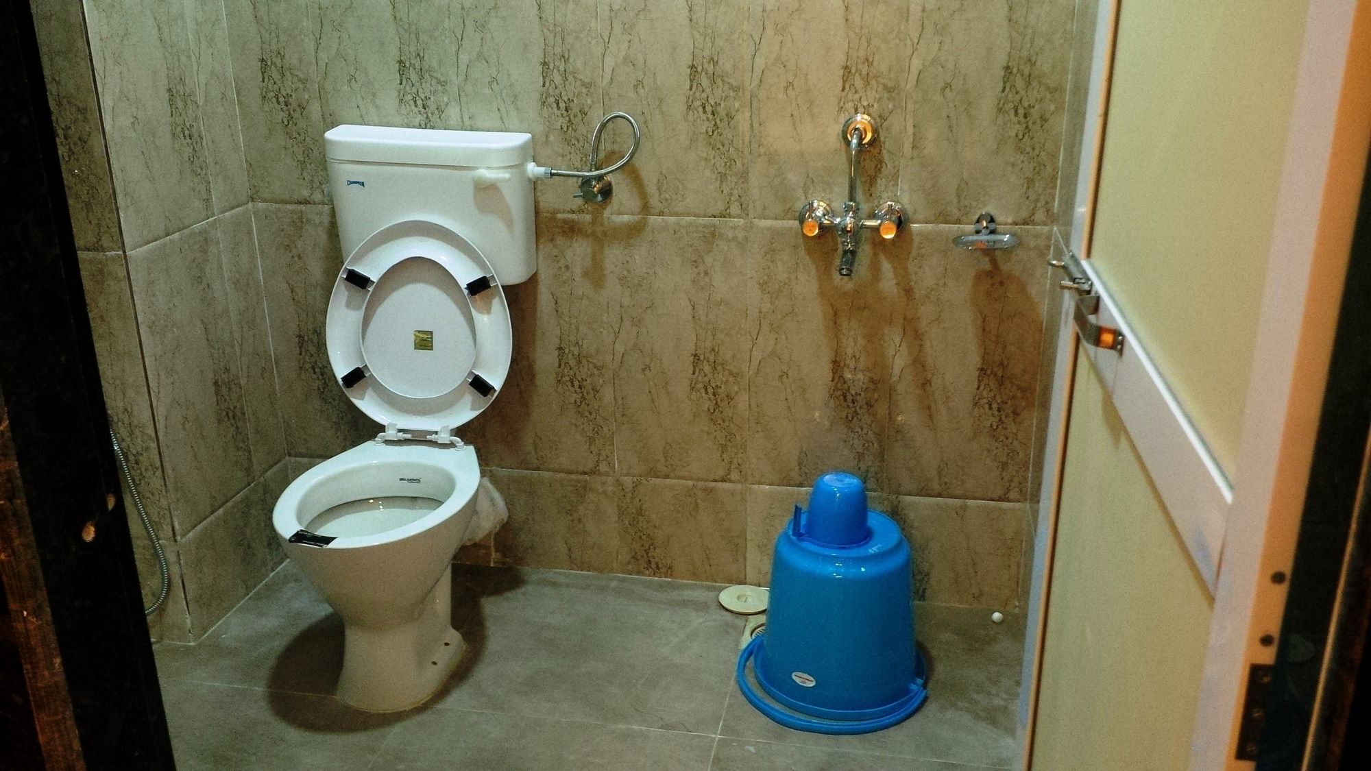 Hotel Blue Bird Colaba Mandve Экстерьер фото