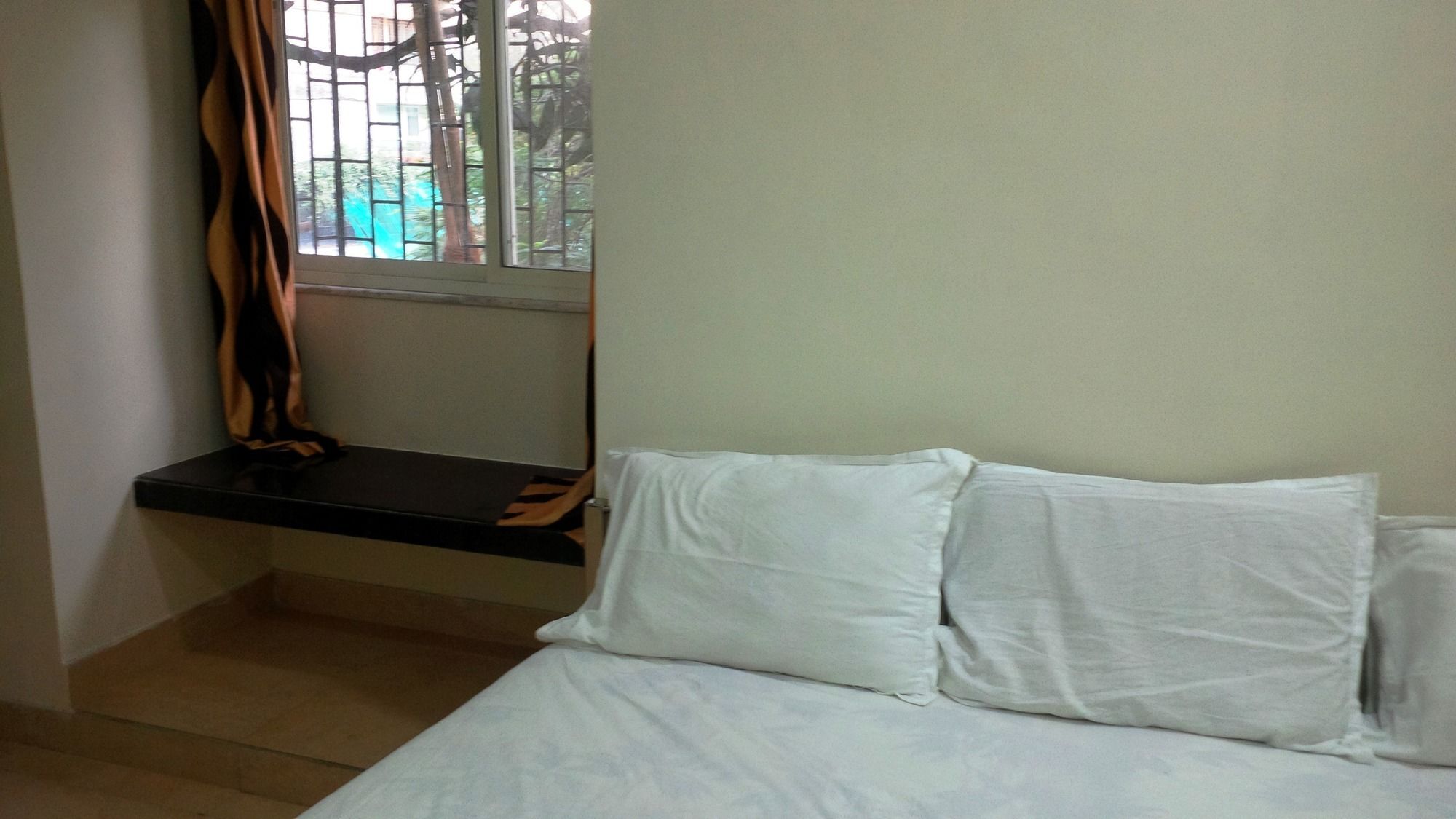 Hotel Blue Bird Colaba Mandve Экстерьер фото